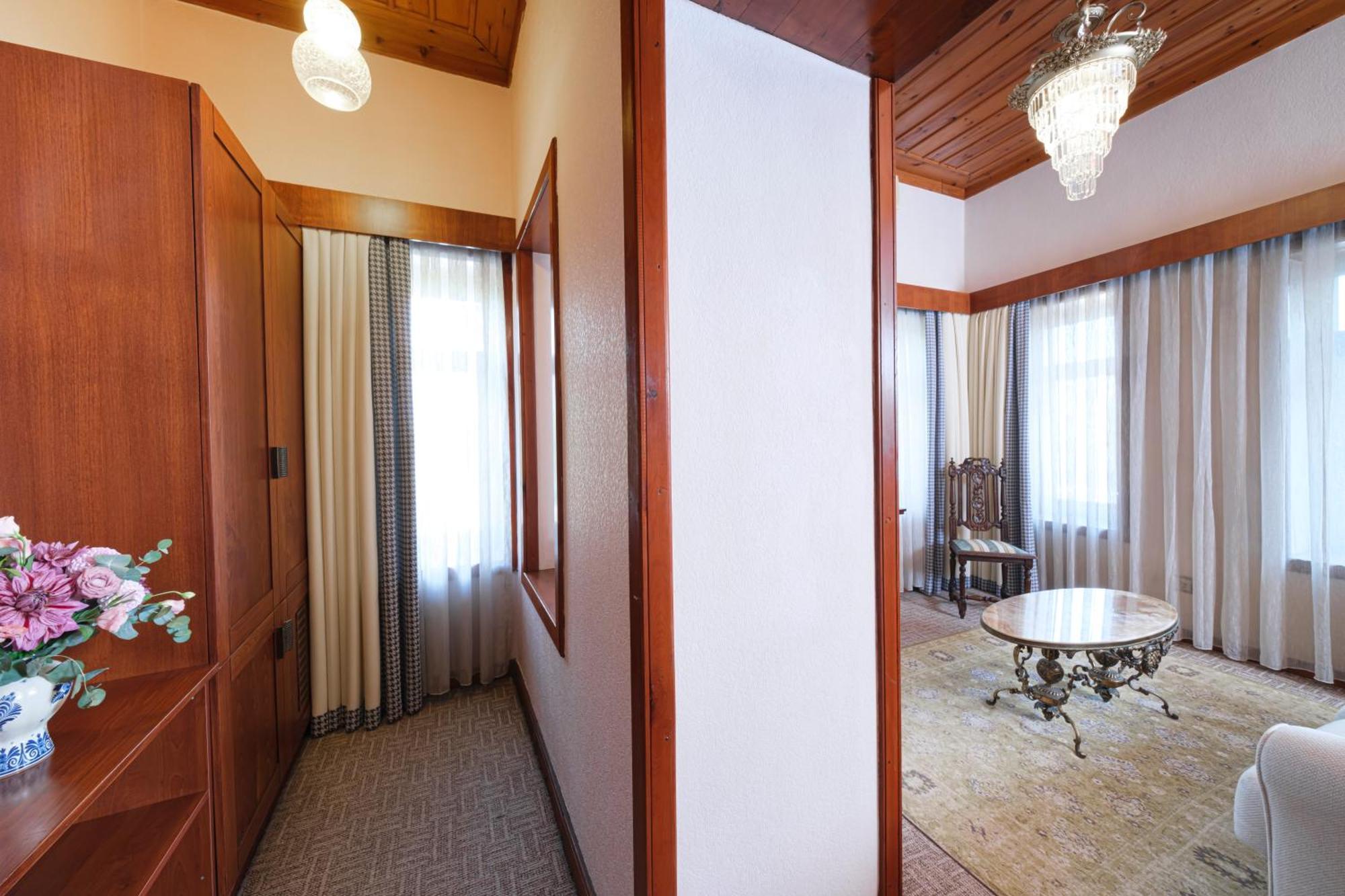 Hotel Bosnali 3*